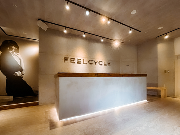 FEELCYCLE 銀座 スタジオ写真