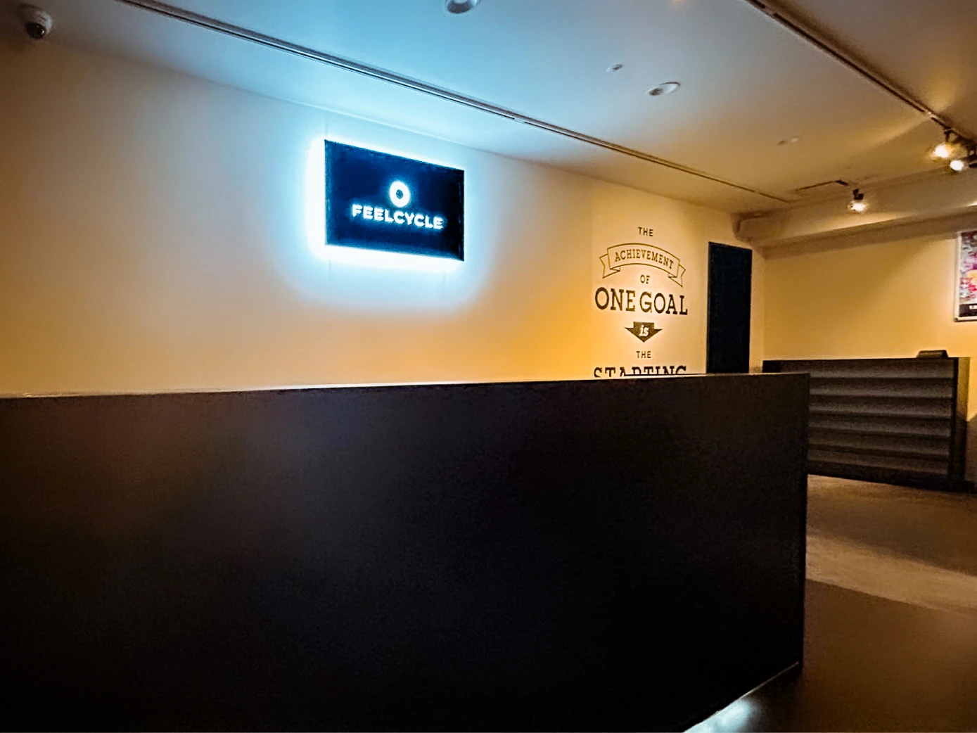 FEELCYCLE 三ノ宮 スタジオ写真