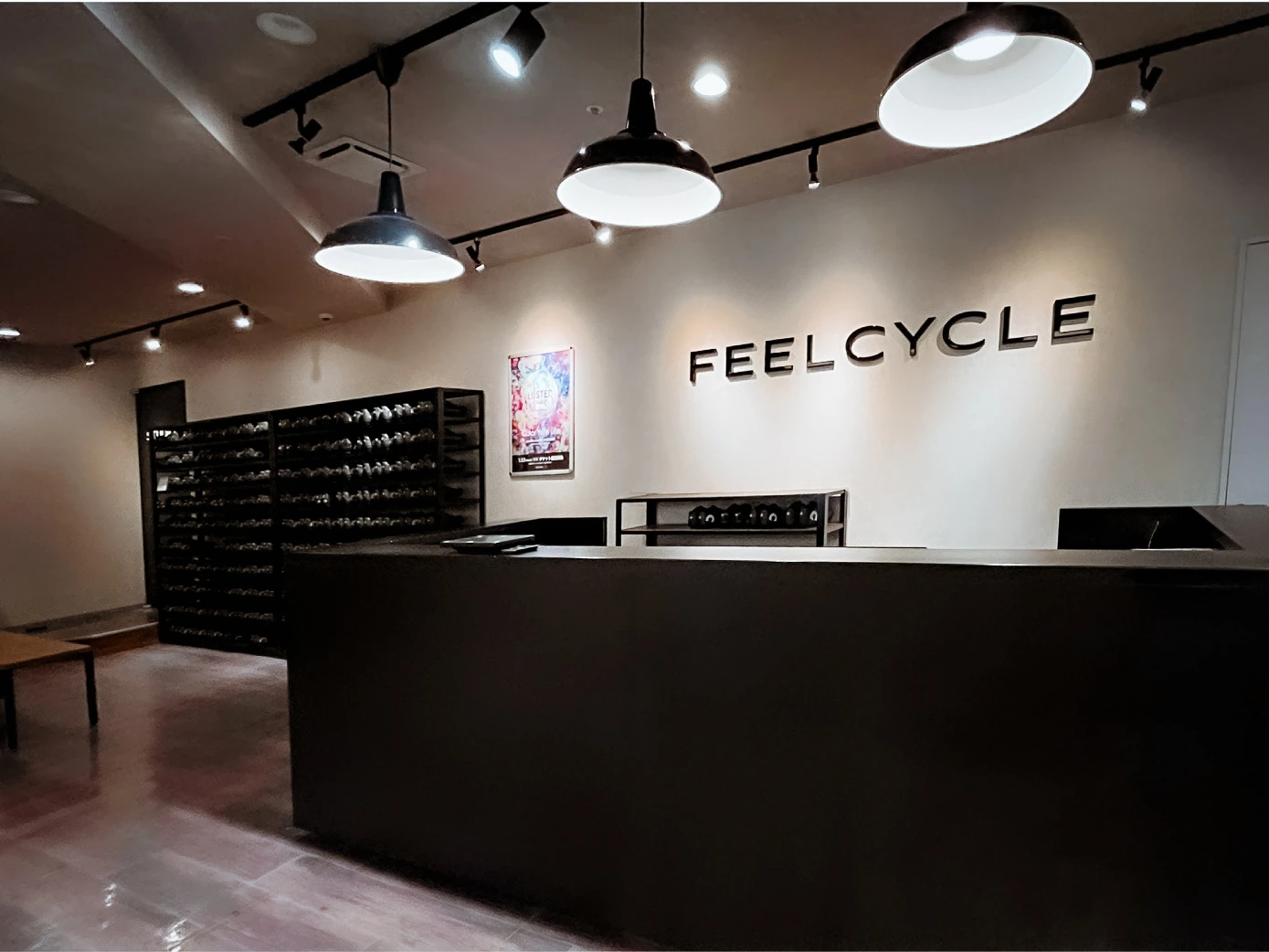 FEELCYCLE 高松 スタジオ写真
